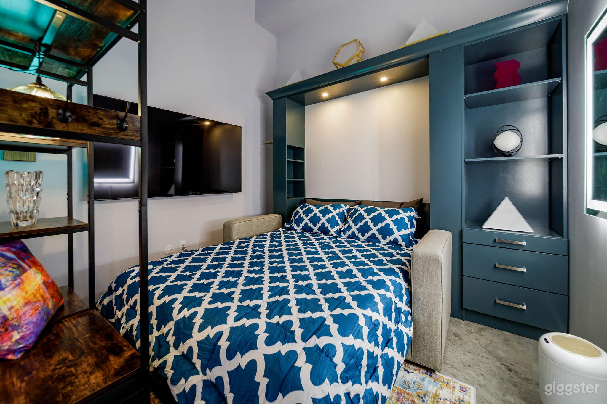 Vibrant new apt in East Austin! Photo 4