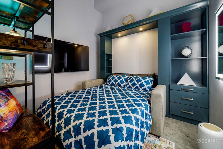  Vibrant new apt in East Austin! 