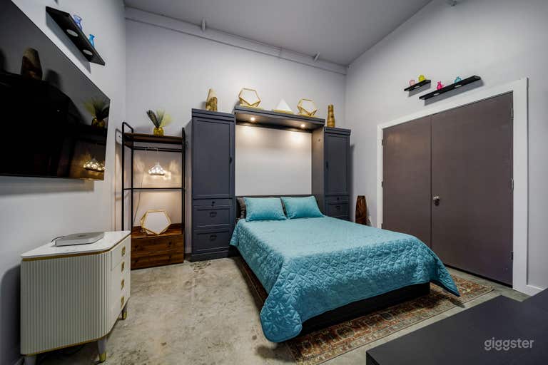  Vibrant new apt in East Austin! 