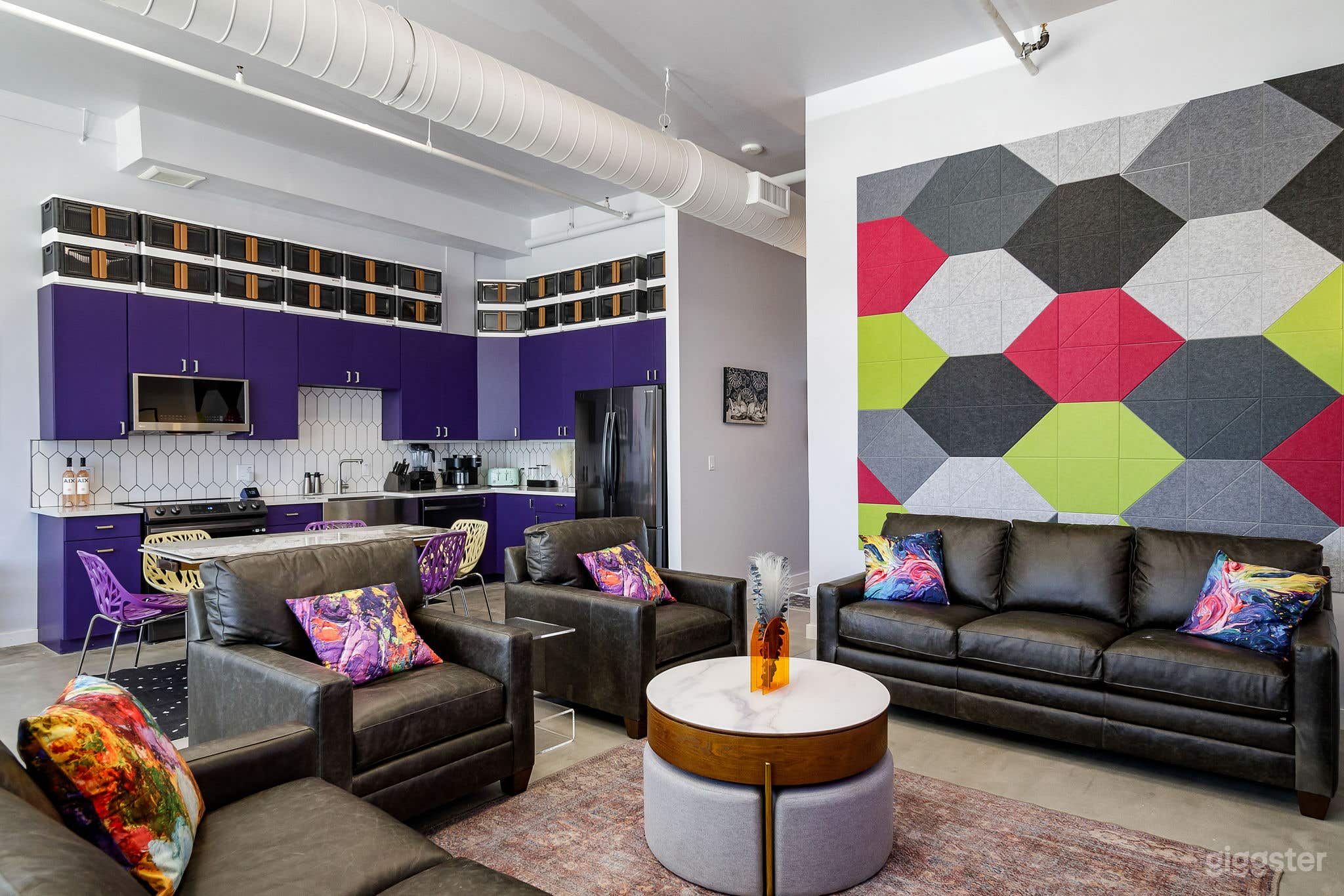 Vibrant new apt in East Austin! Photo 1