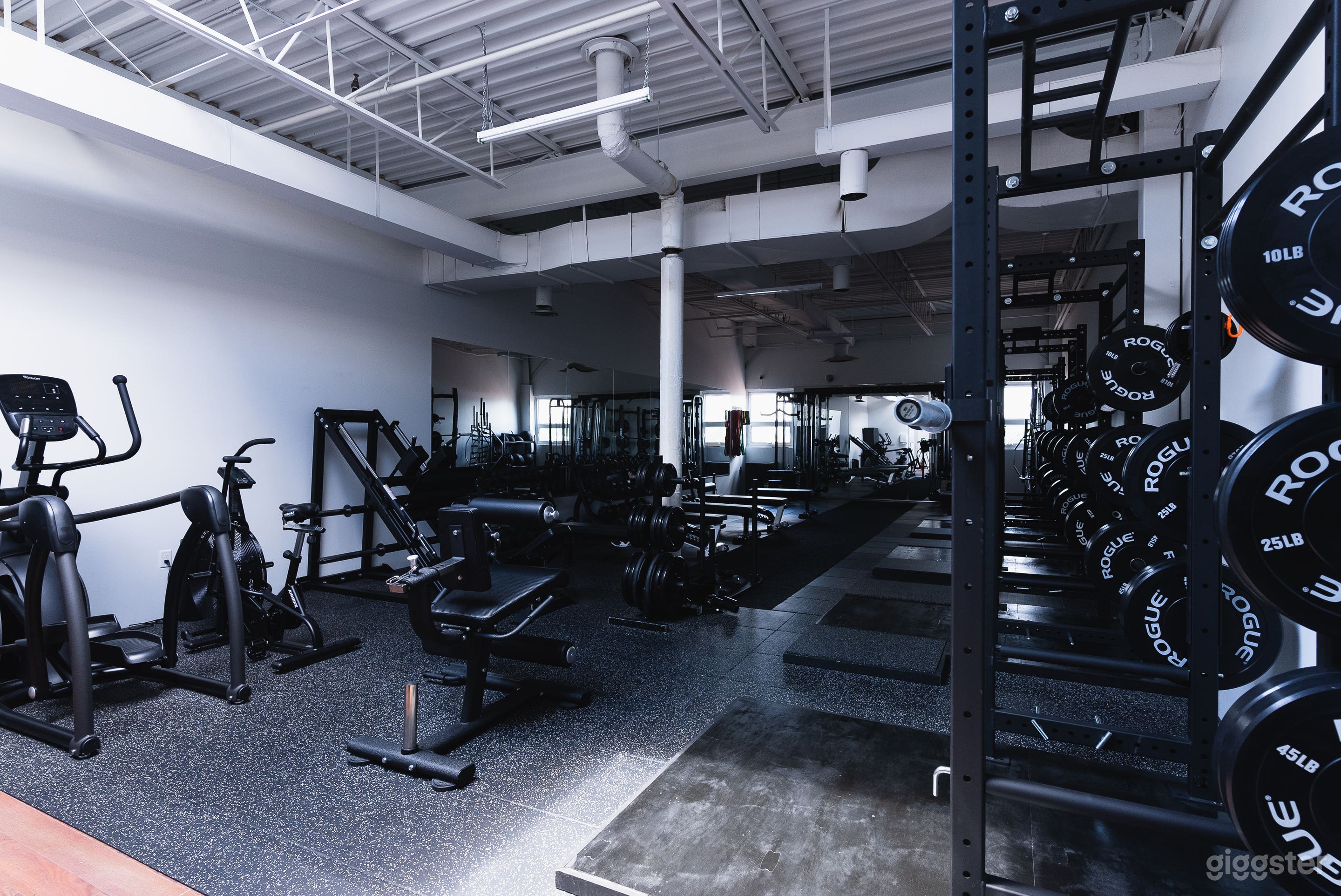 ELITE PRIVATE BOUTIQUE GYM IN TORONTO Photo 4