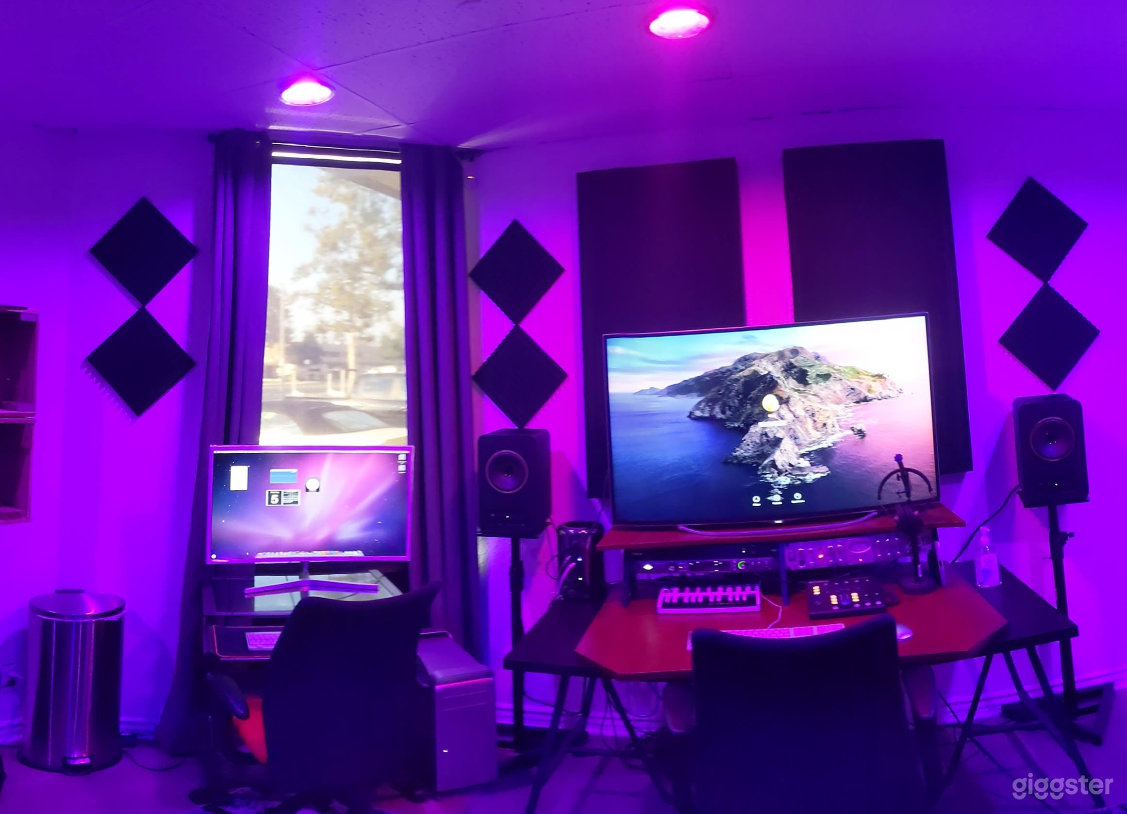 Major Artist Studio Photo 2