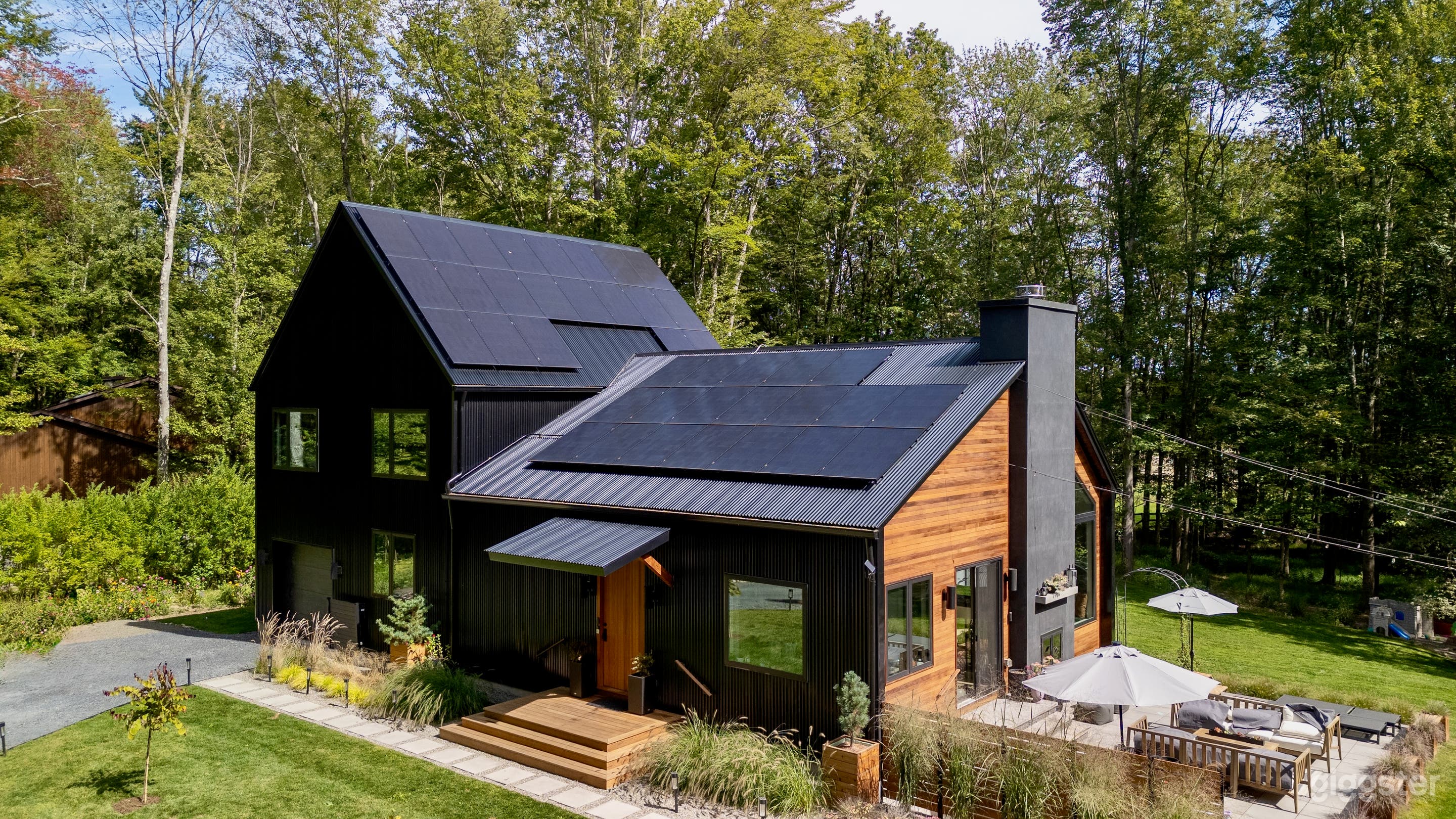 Modern Scandinavian Mountain House Photo 3