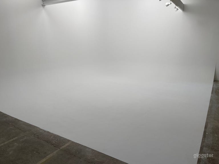  Downtown DC Large Curved Cyclorama Film and Photo 