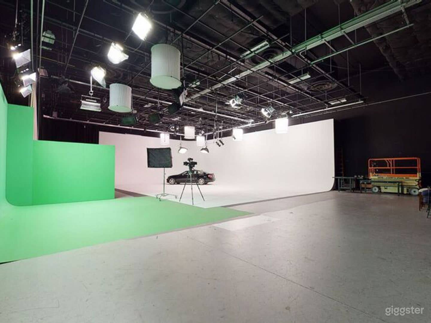 6,000 sq ft Video Production Studio - Downtown WPB Photo 1