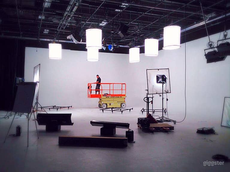  Studio de production vidéo de 6 000 pieds carrés - Centre-ville WPB 