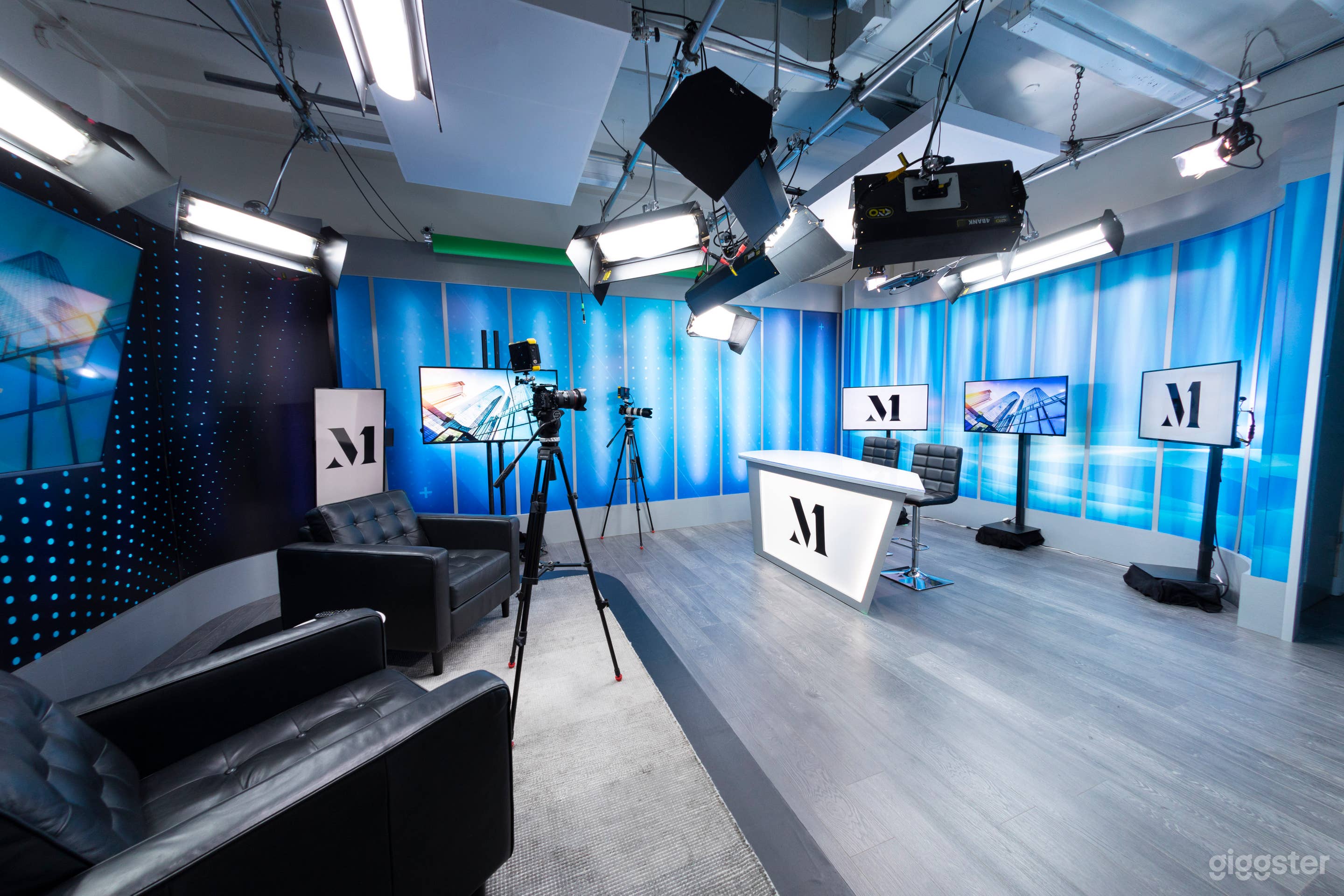 Production Studio in Downtown Vancouver Photo 1