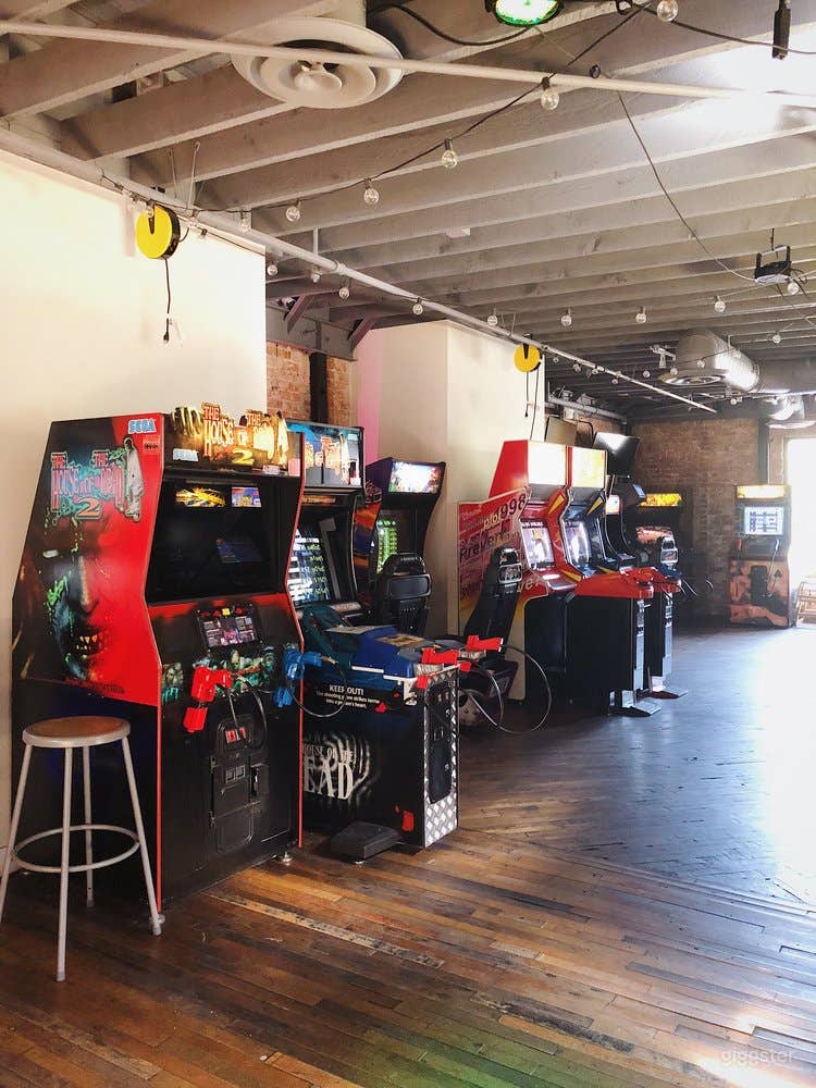  Vintage Arcade and Bar w/ Speakeasy Tiki Bar 