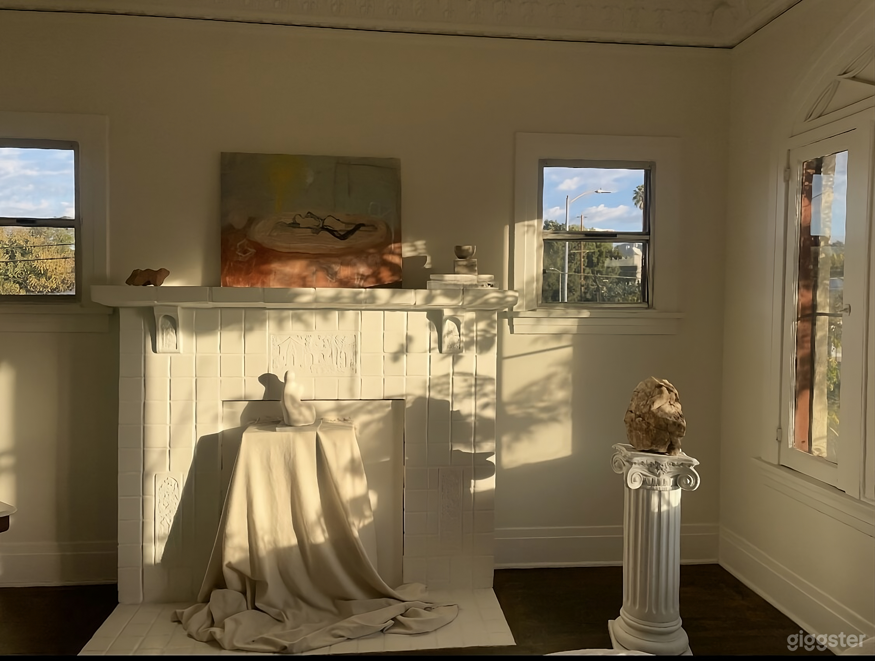 Old Hollywood 1930's Artist's Apartment Photo 3