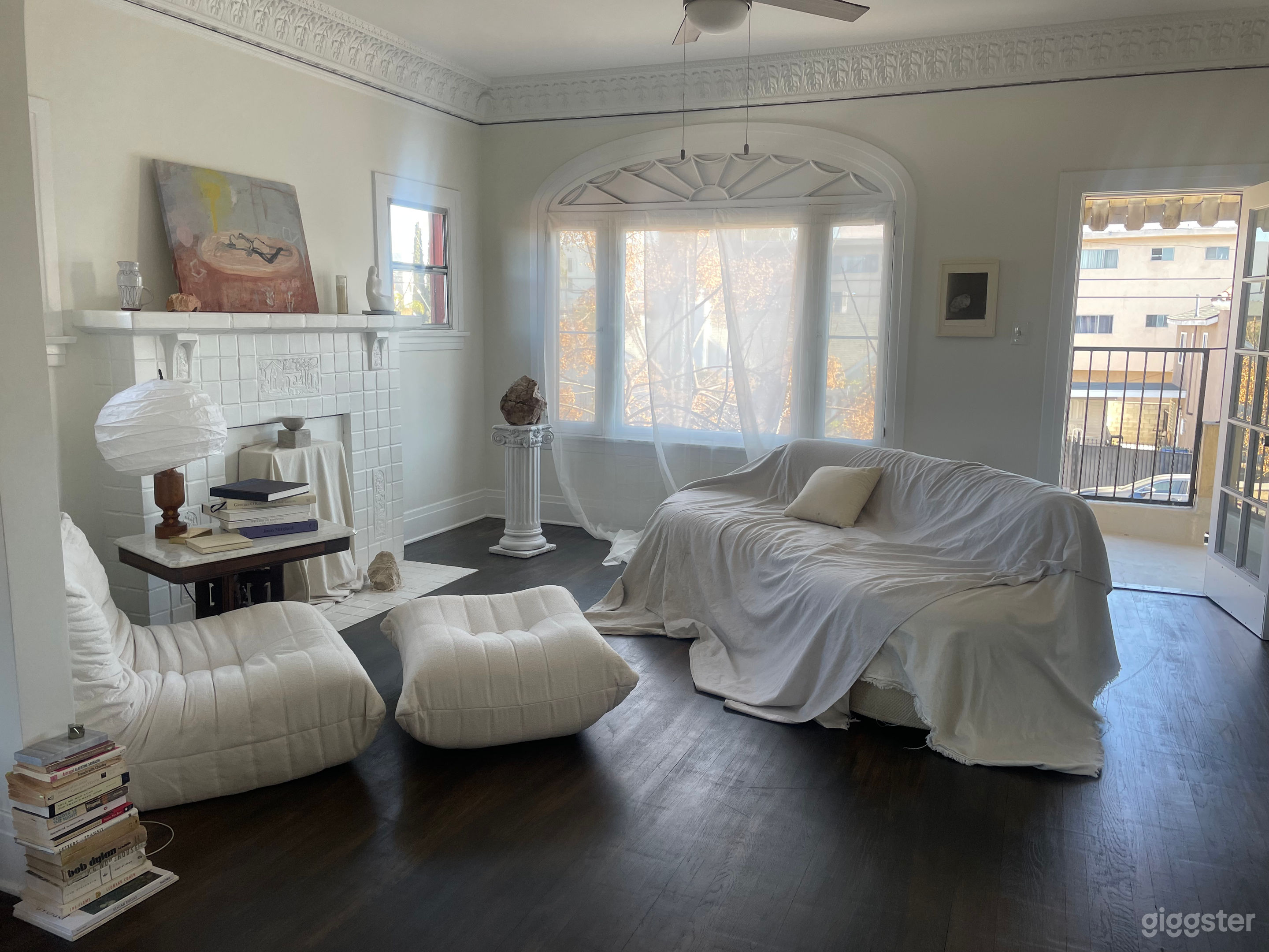 Old Hollywood 1930's Artist's Apartment Photo 4