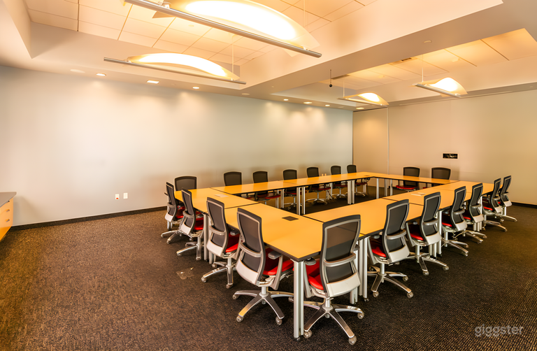  Grand Prix Conference Room 