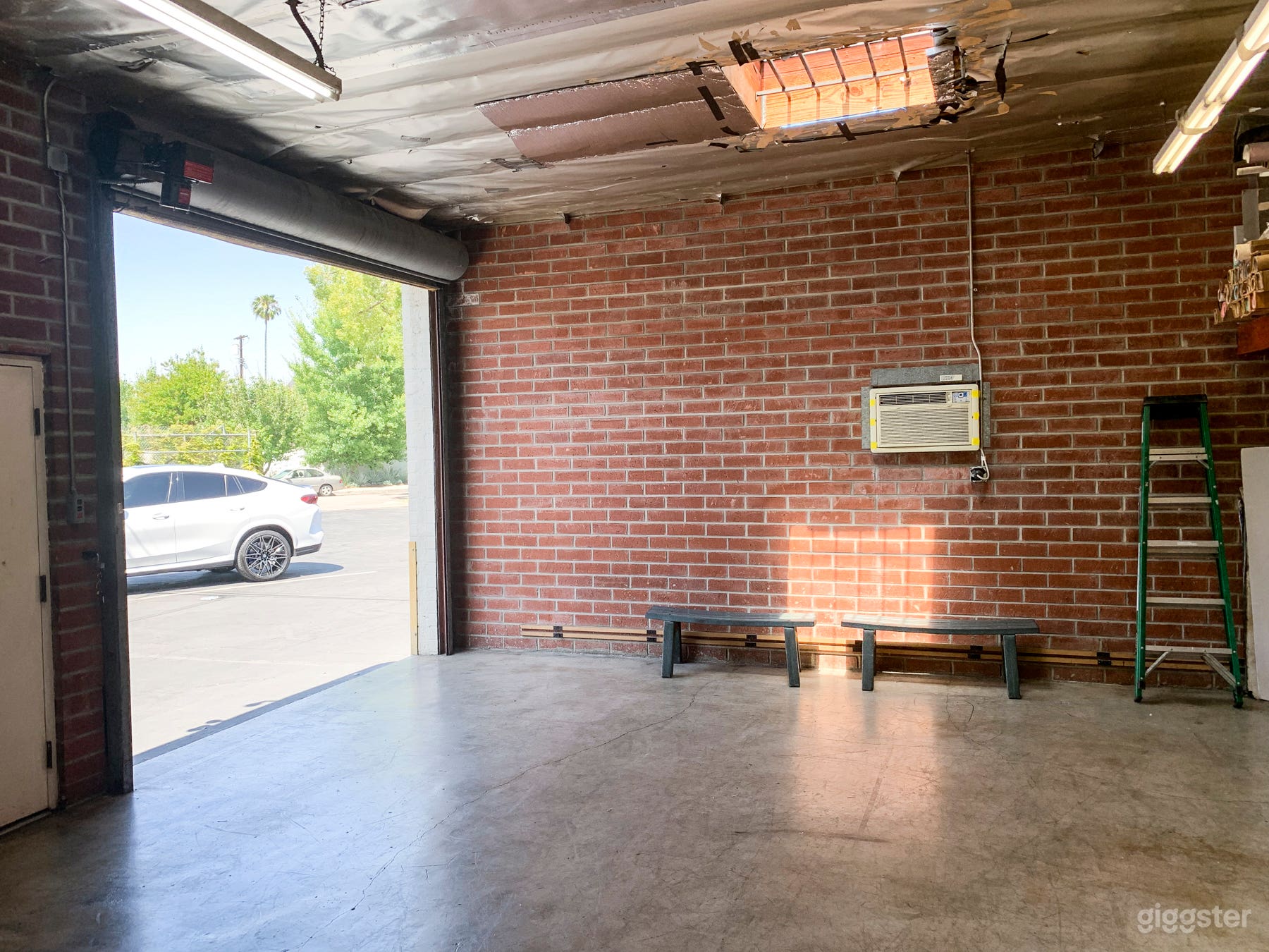 Affordable, Clean and Private Production Space Photo 3