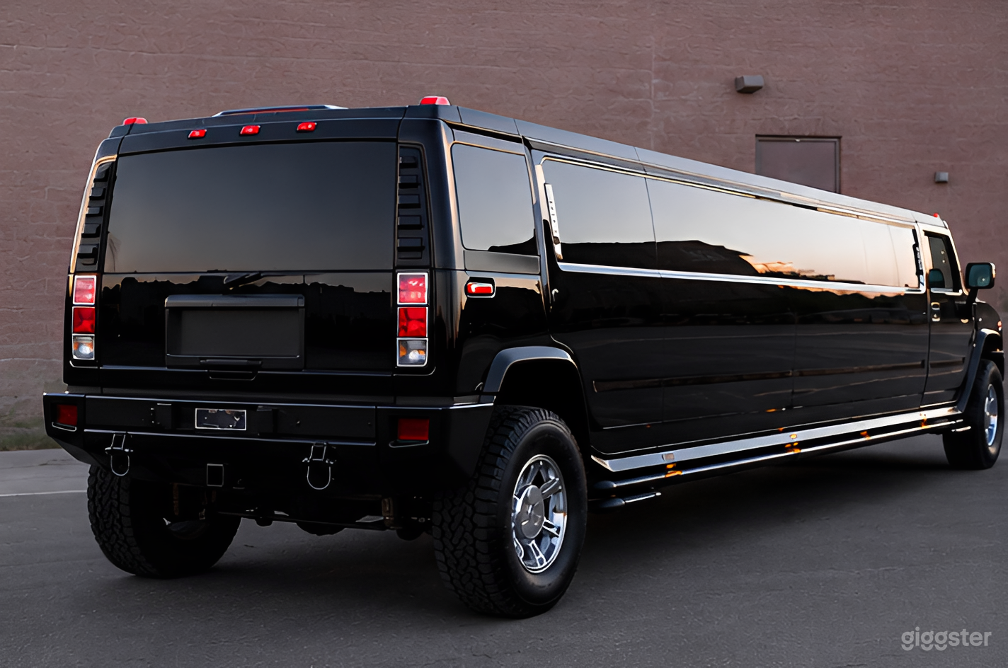 Luxury Hummer Limousine Experience for 14 Guests Photo 2