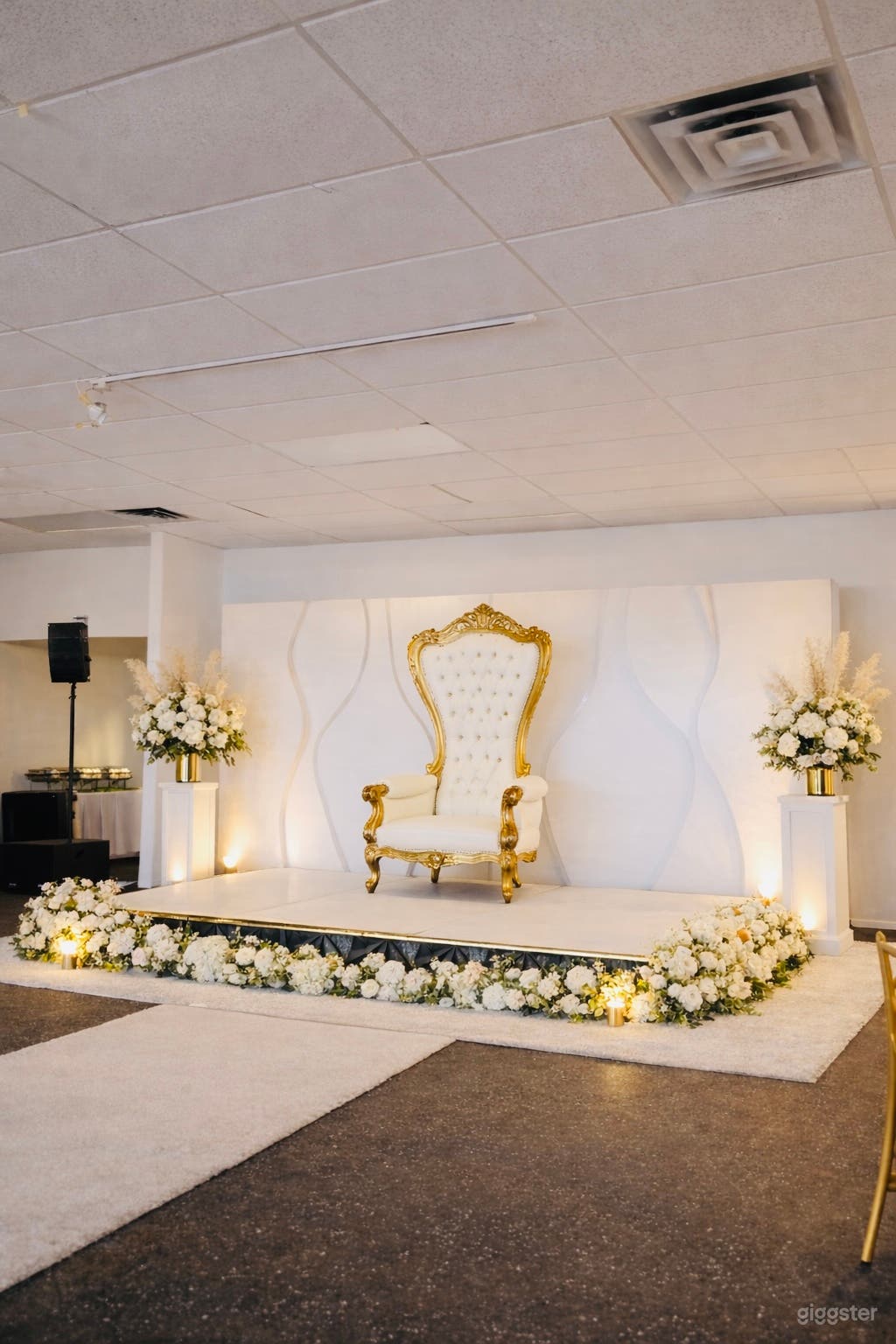 Spacious & Creative Space in Plano Photo 1