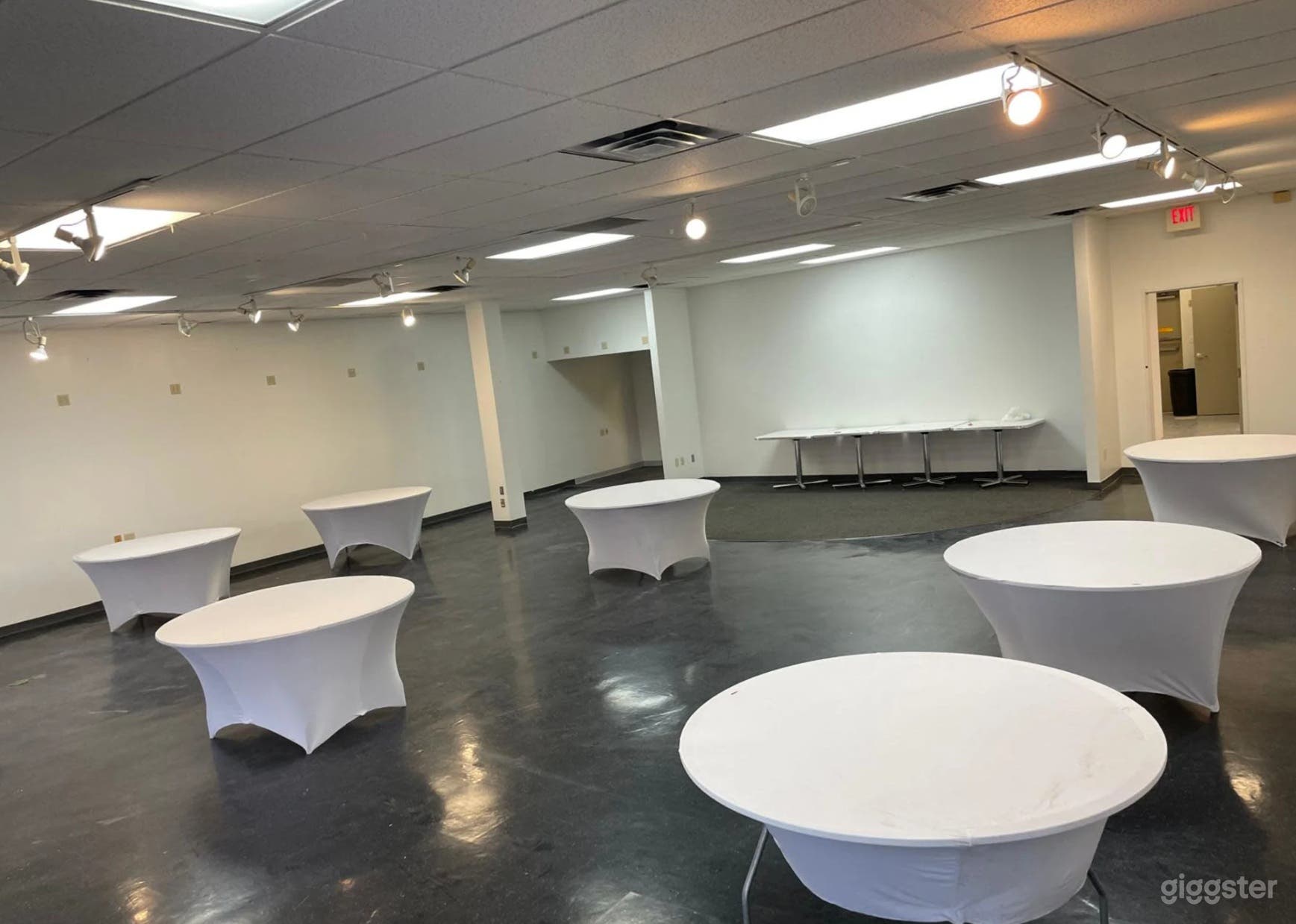 Spacious & Creative Space in Plano Photo 3