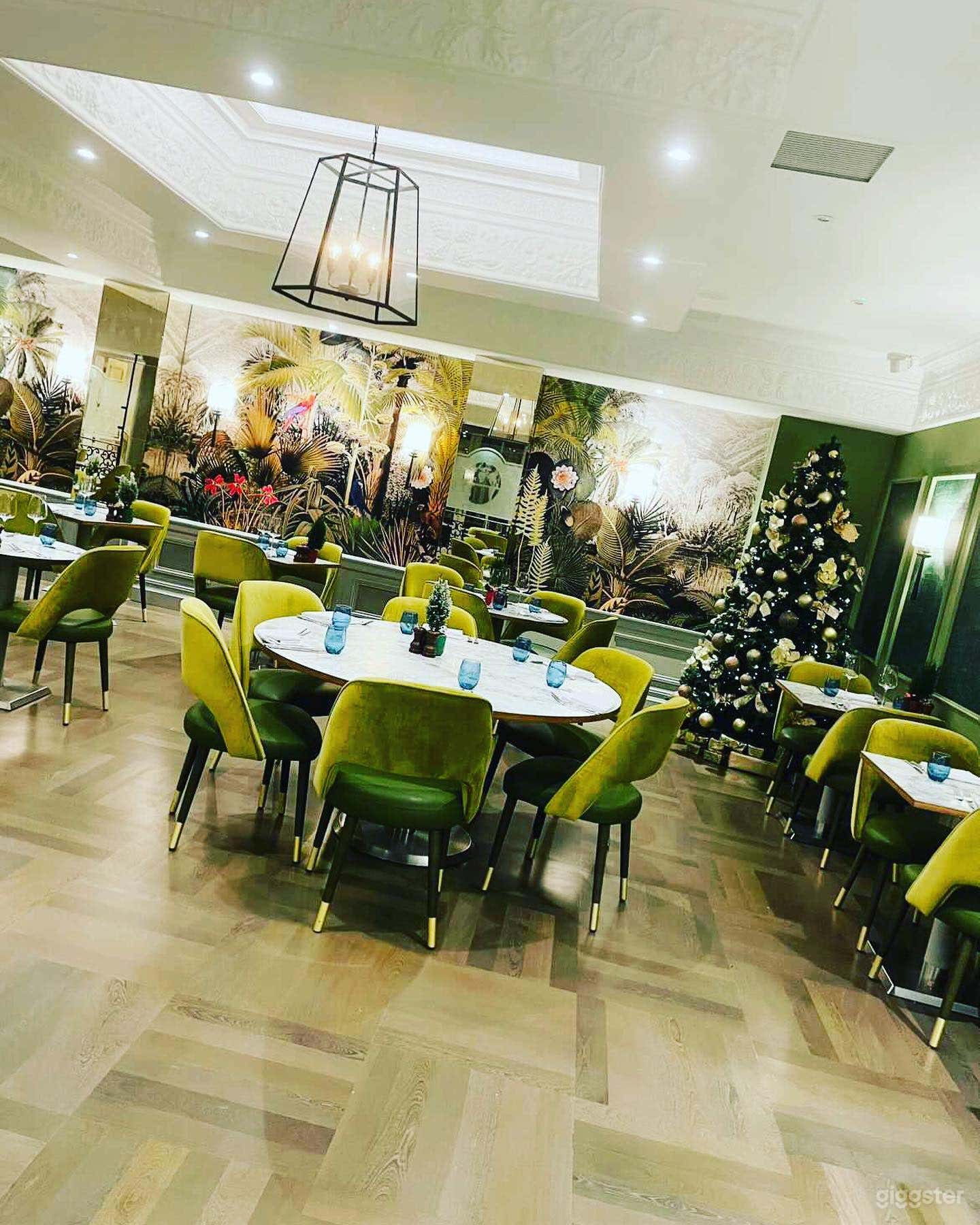 Fine Dining Restaurant  Photo 3