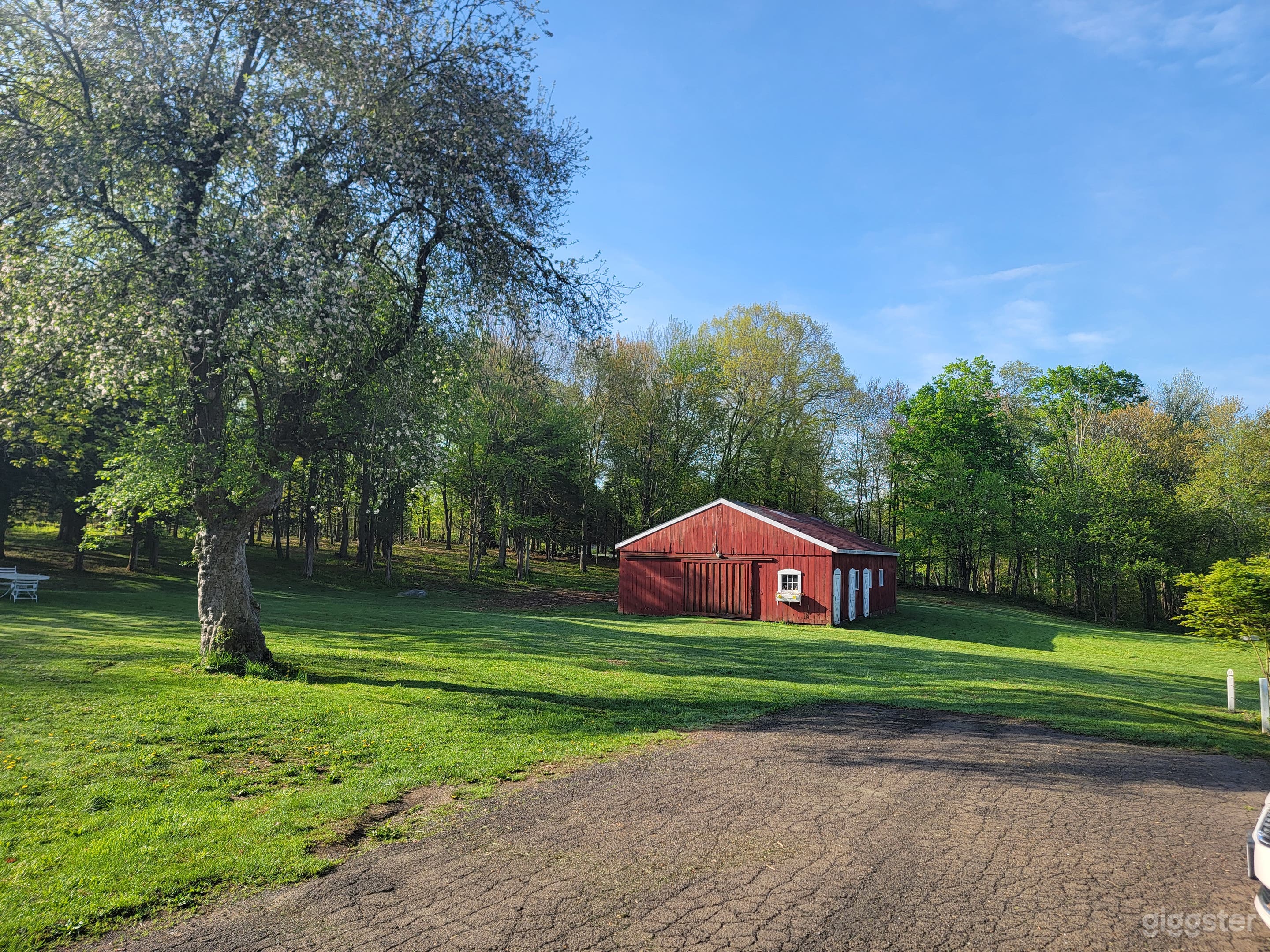 Angel &amp; Sofia Garden Grounds Photo 2