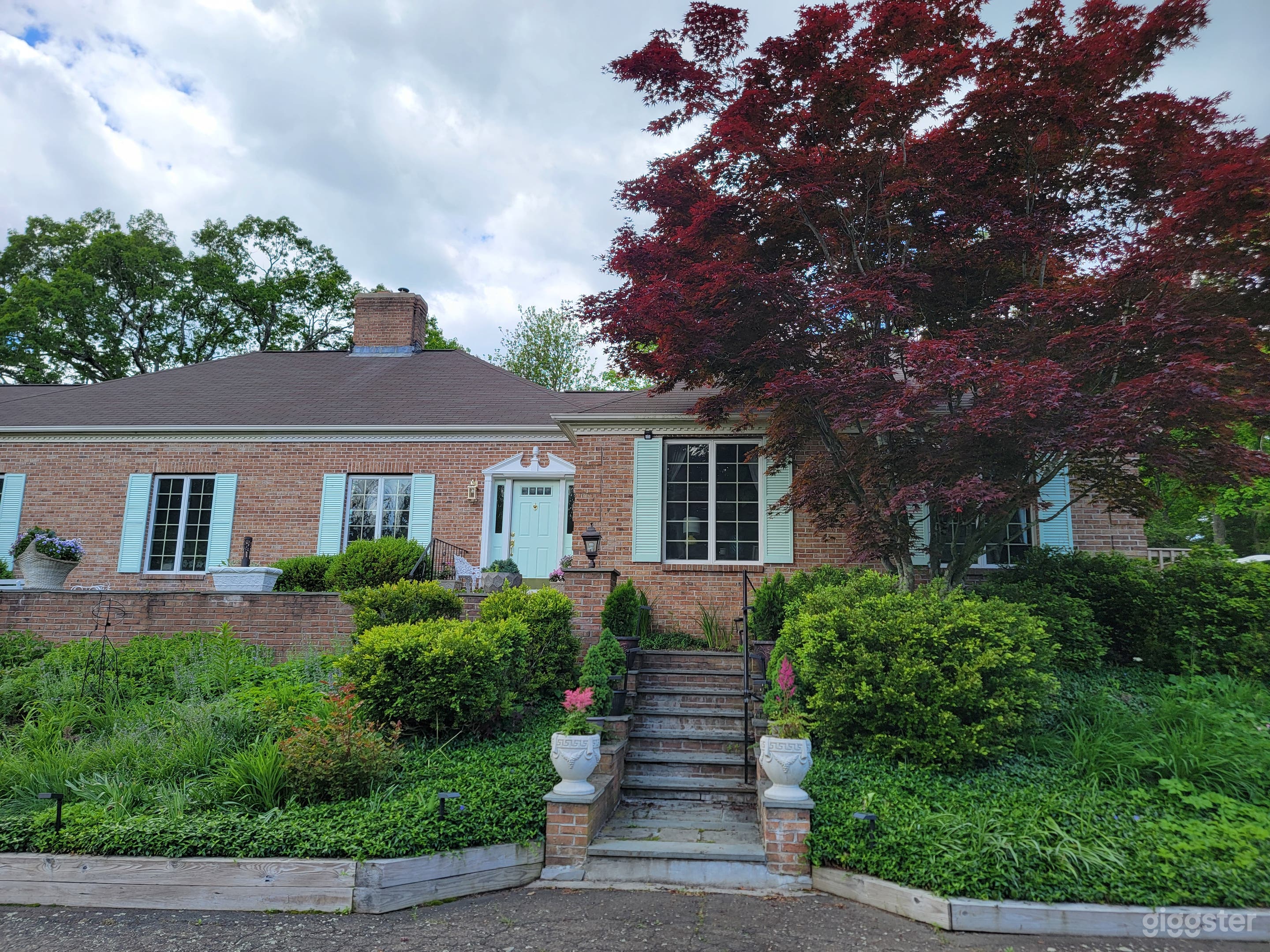 Angel &amp; Sofia Garden Grounds Photo 3