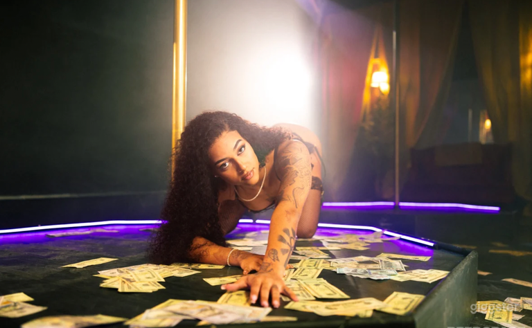  Vip Casino, Strip Club, Bar / poker room 