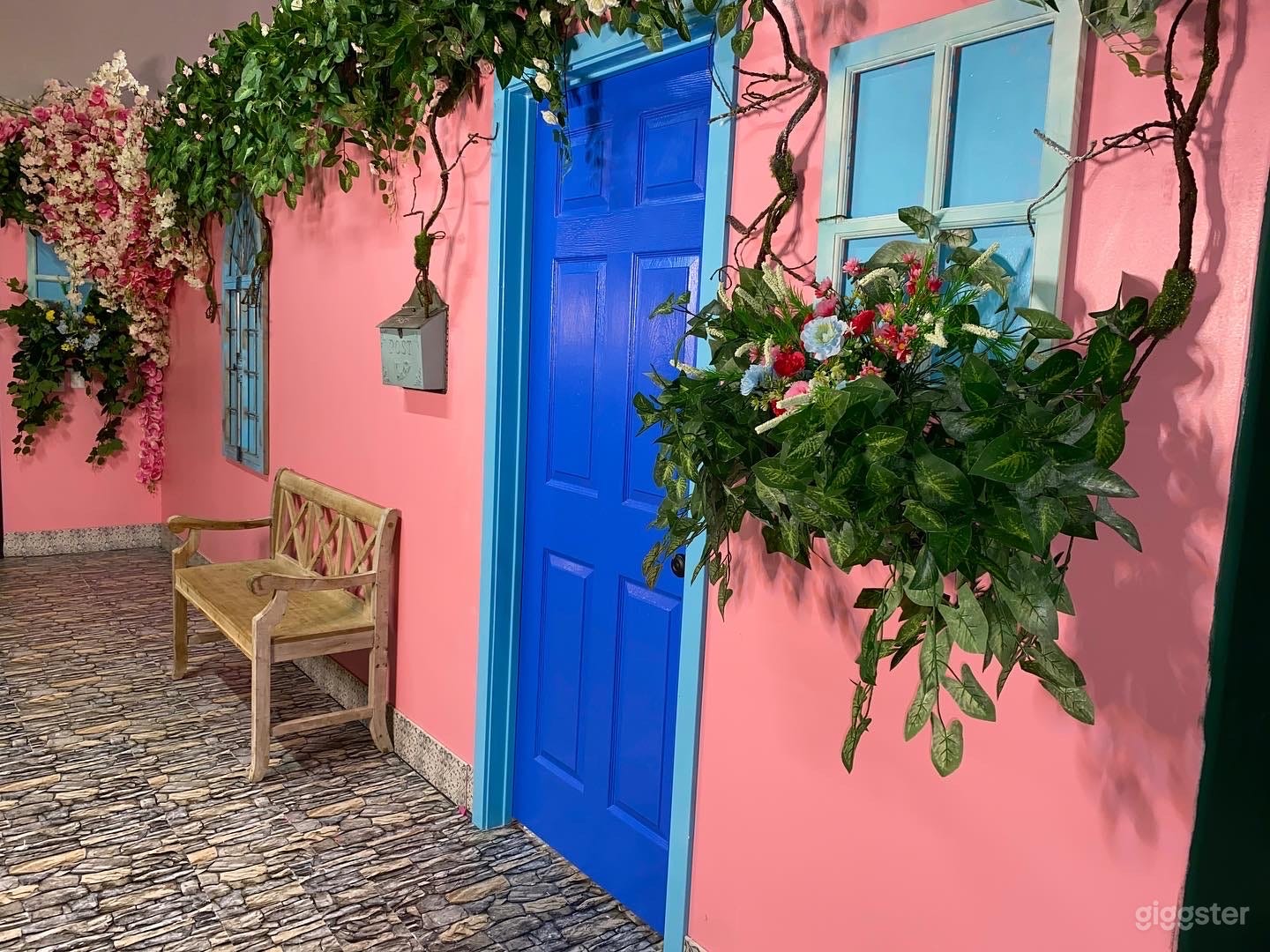 Multi Themed Warehouse Studio Photo 4