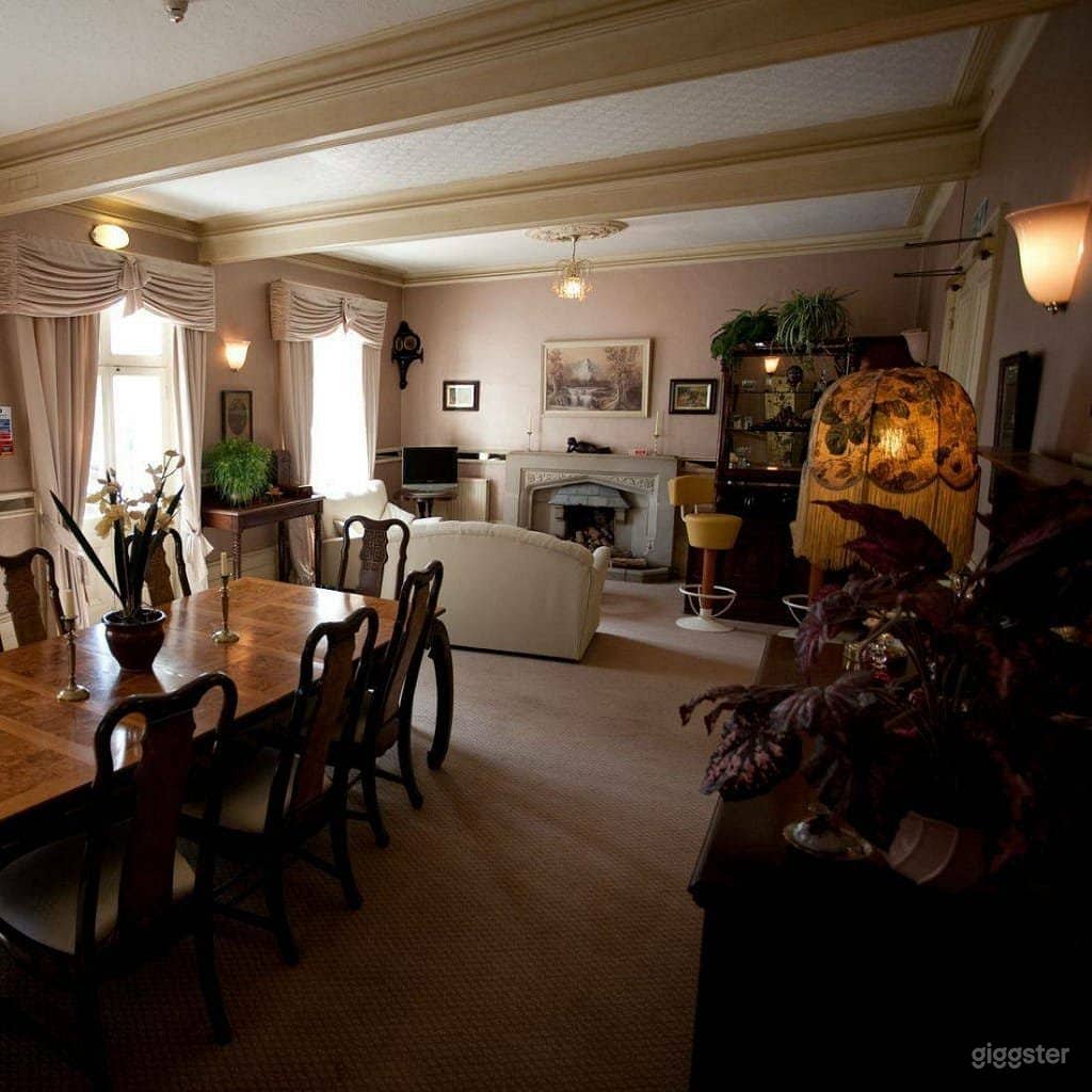 Reception, Lobby and Family Area for Photoshoots Photo 2