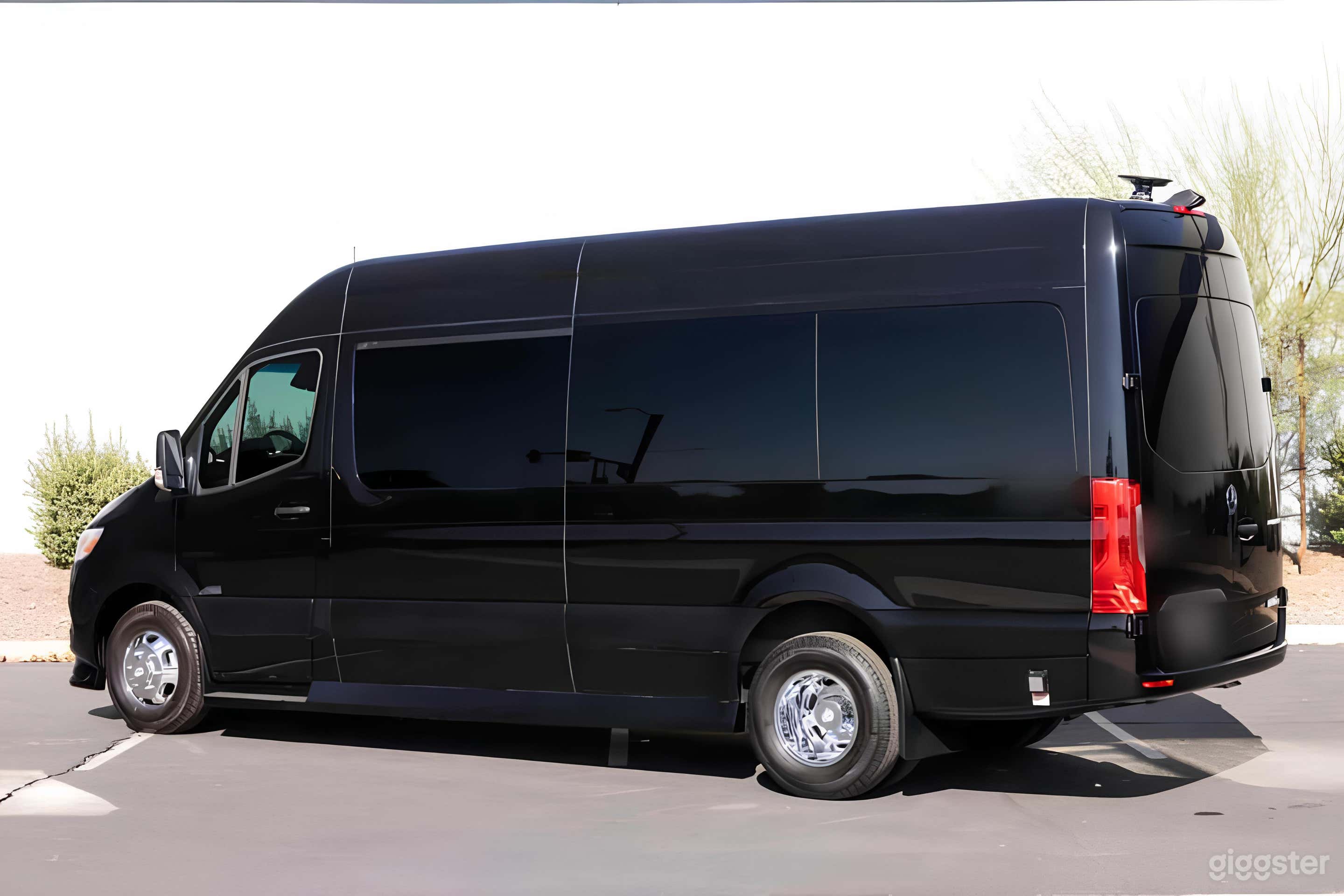 Mercedes Sprinter Executive Photo 4
