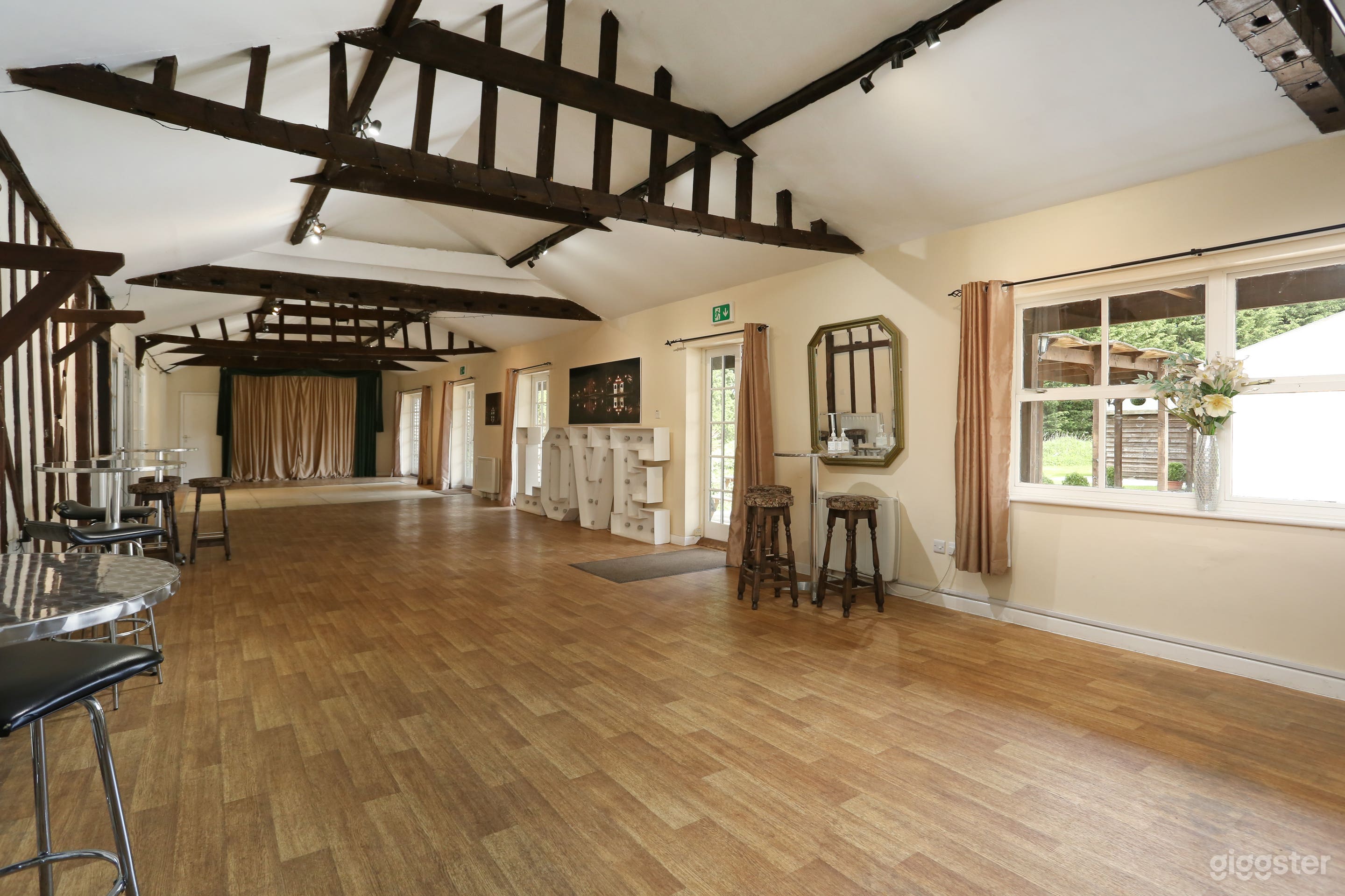 Function Room Overlooking a Private Lake Photo 1