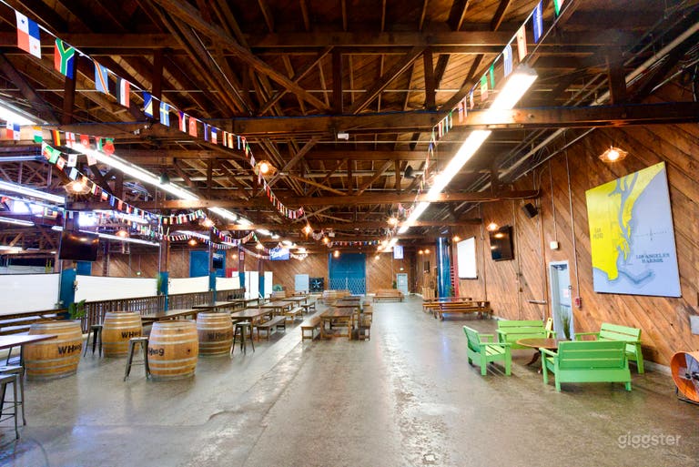  Expansive Timber Warehouse Bar & Courtyard in San Pedro 