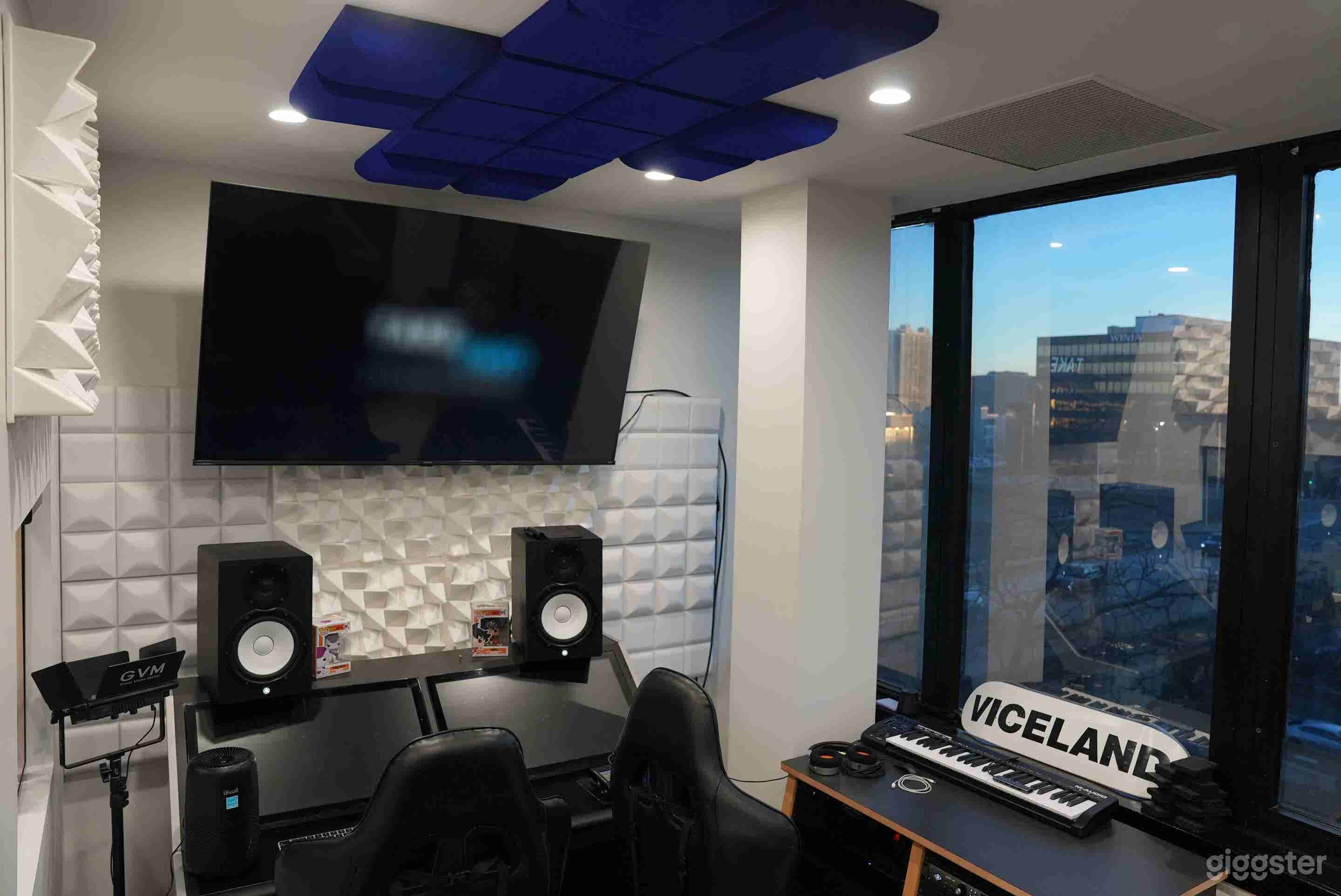 High-End Recording Studio Photo 1