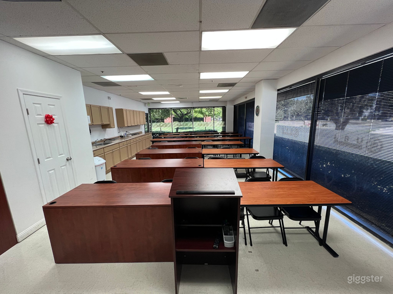  Bright Seminar & Meeting Space in Downtown San Jose 