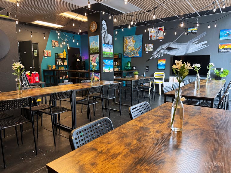  Vibrant Art Studio in Downtown Long Beach – Events & Shoots 