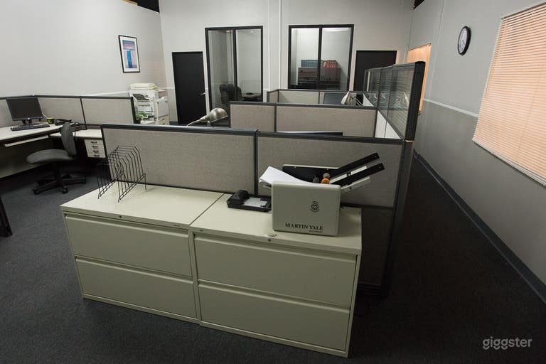  OFFICE Cubicles & Conference Room Set 