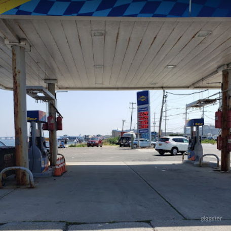  Gas Station + Mini Mart 