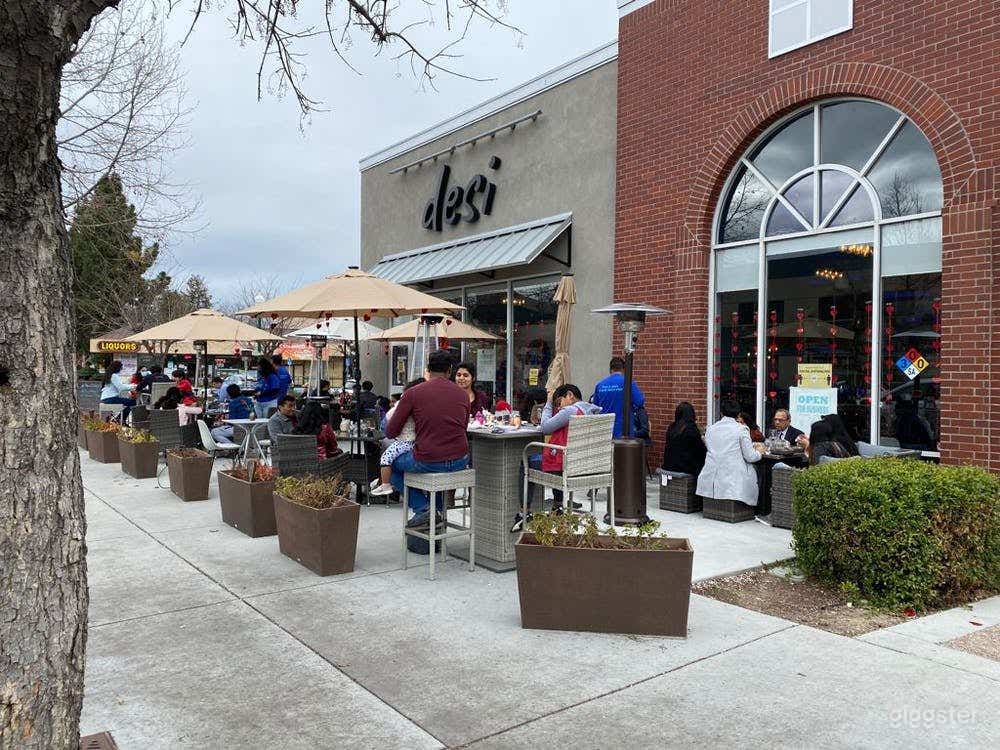 Trendy Casual Indian Restaurant Photo 4