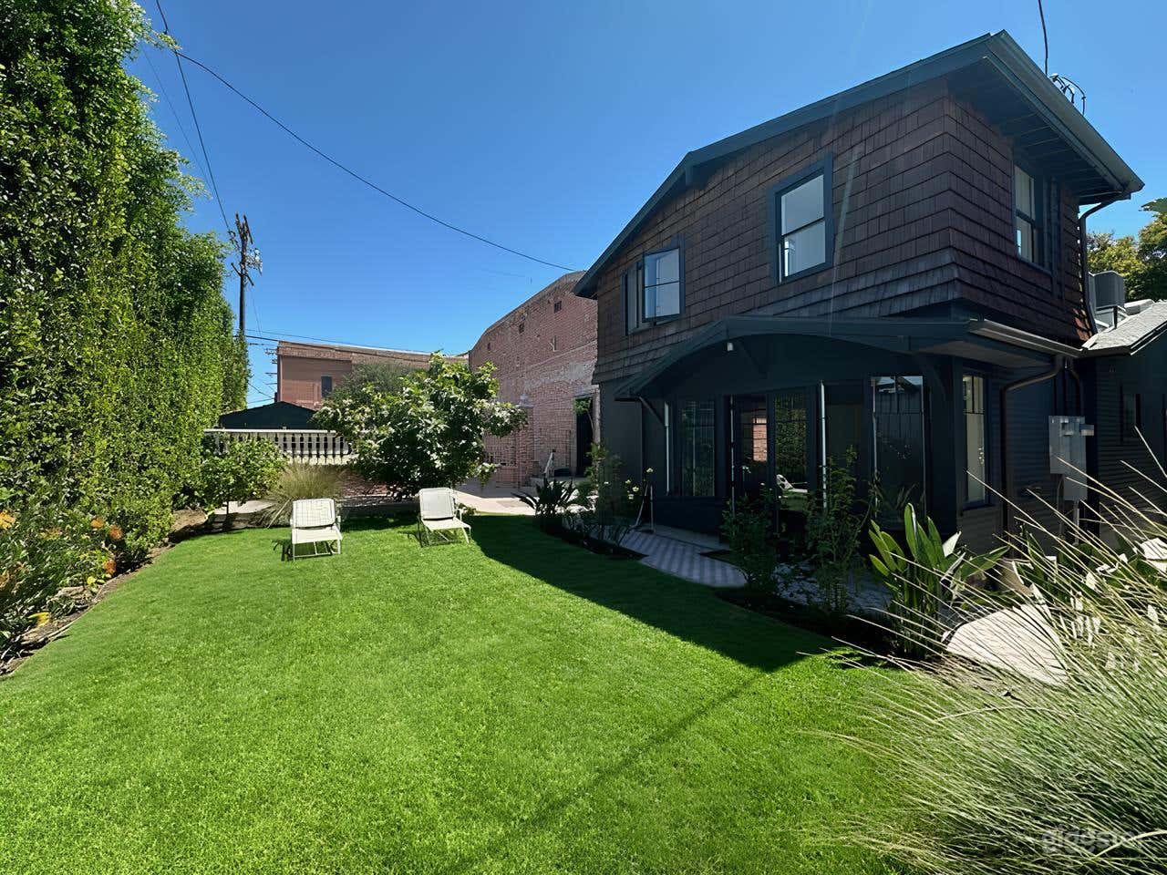 Cozy Outdoor Space Photo 1