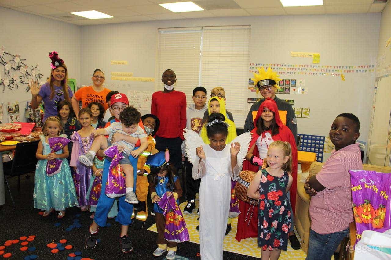 Exclusive &amp; Functional Breakout Room 2 Photo 3