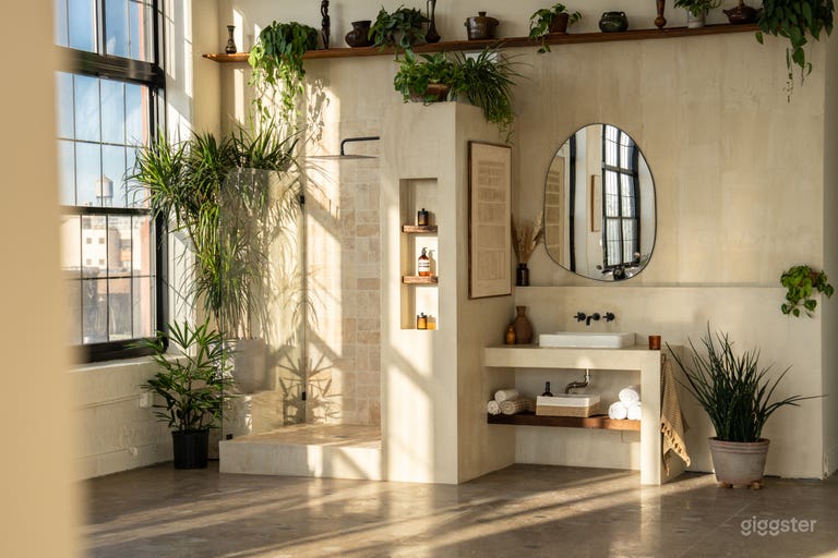  Gran Loft de Esquina para Fotografía con Baño de Diseñador 