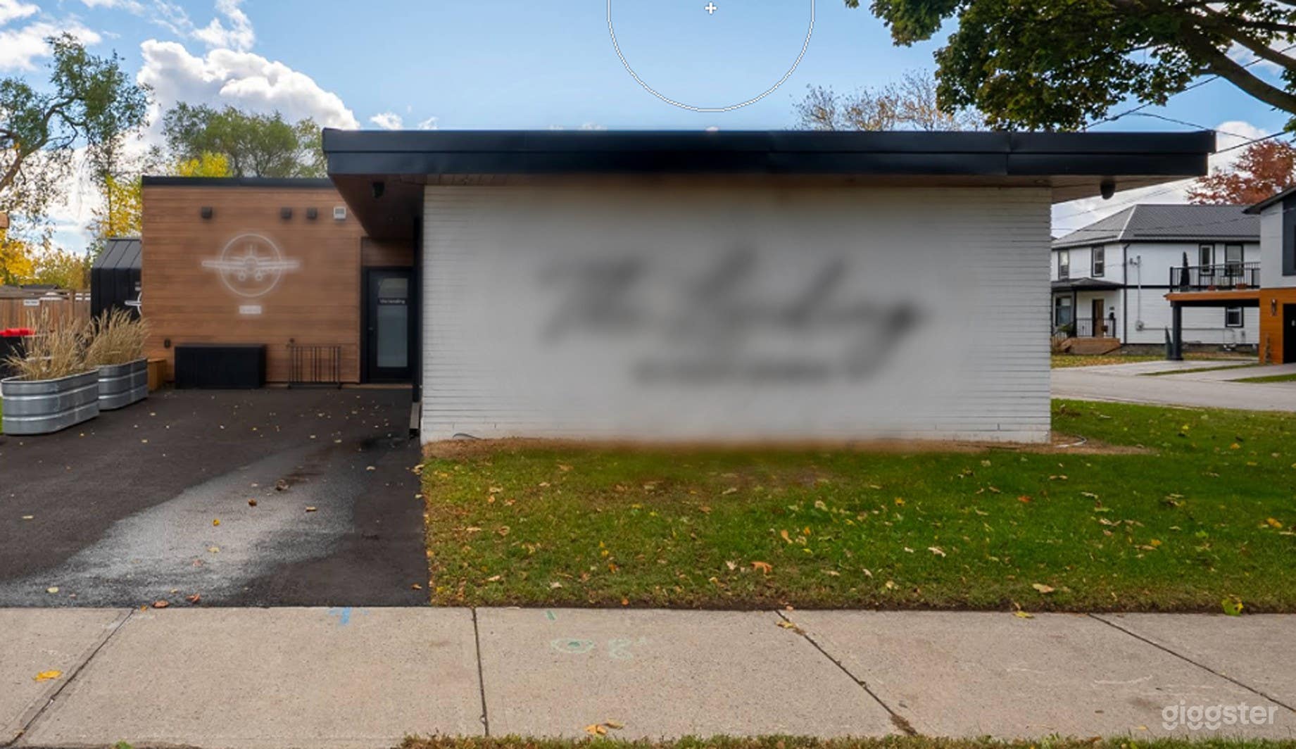 Seamless Outdoor Gathering Space Photo 4