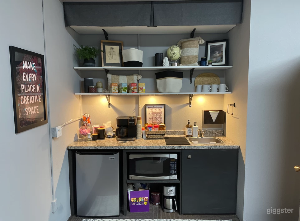 Photography &amp; Videography Studio Photo 4