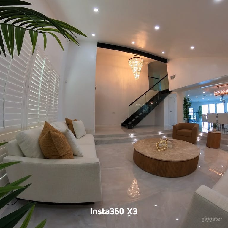  Casa moderna en la cima de la colina con piscina 