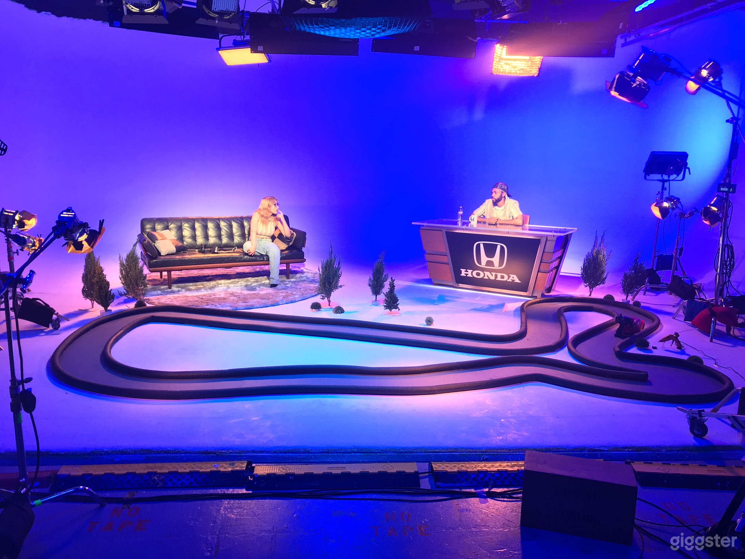 Production Space Pre-lit Sound Stage &amp; Cyc Photo 1