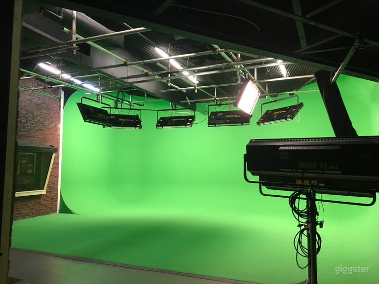  31x26 Pre-Lit Green Cyc (Cyc color can be repainted in a days notice to fit your production needs) 