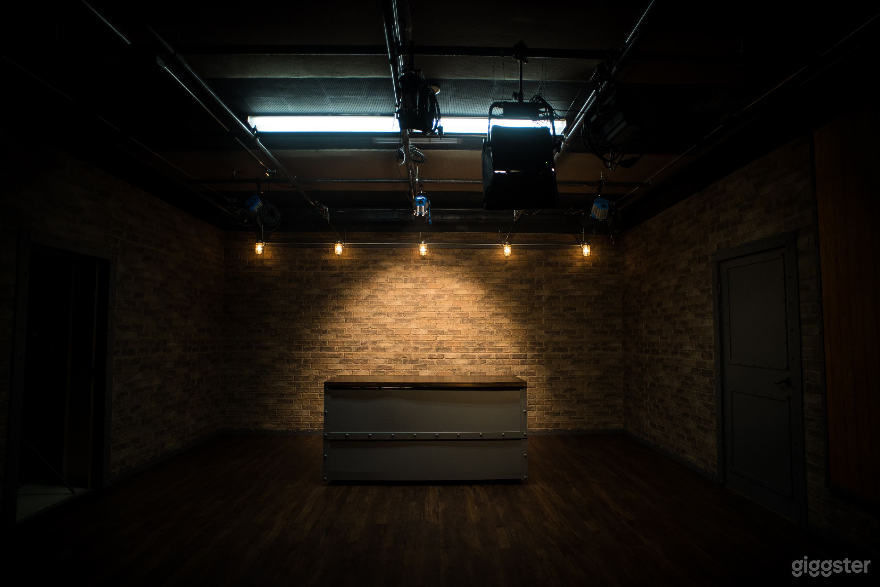 Front view of the stage with grid in view