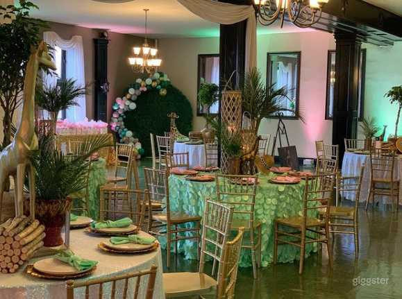 Vintage Room for Your Events Photo 4