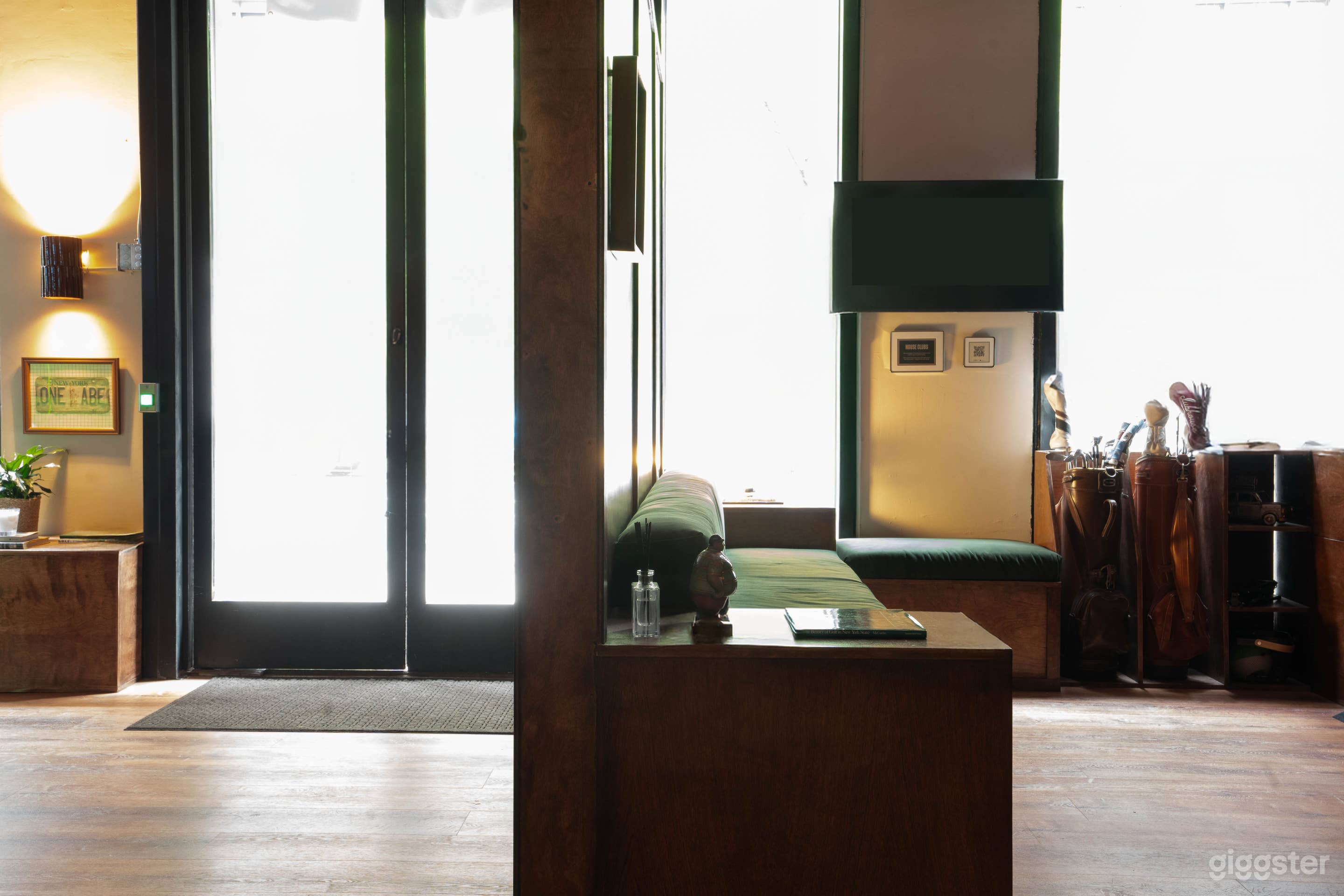 Design-Forward Golf Club & Event Space in Downtown Manhattan Photo 3