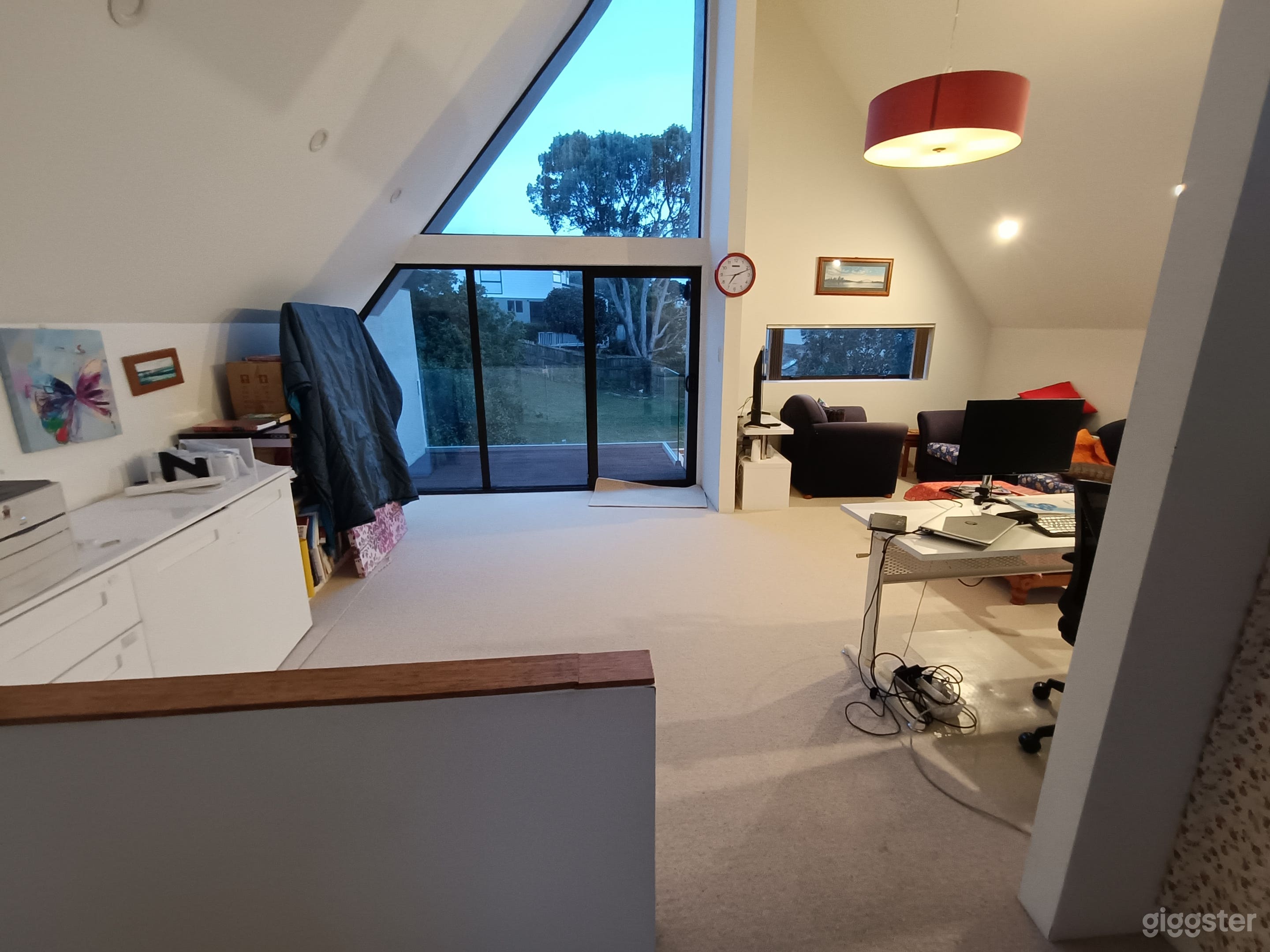 Premium Modern Bays House Photo 2