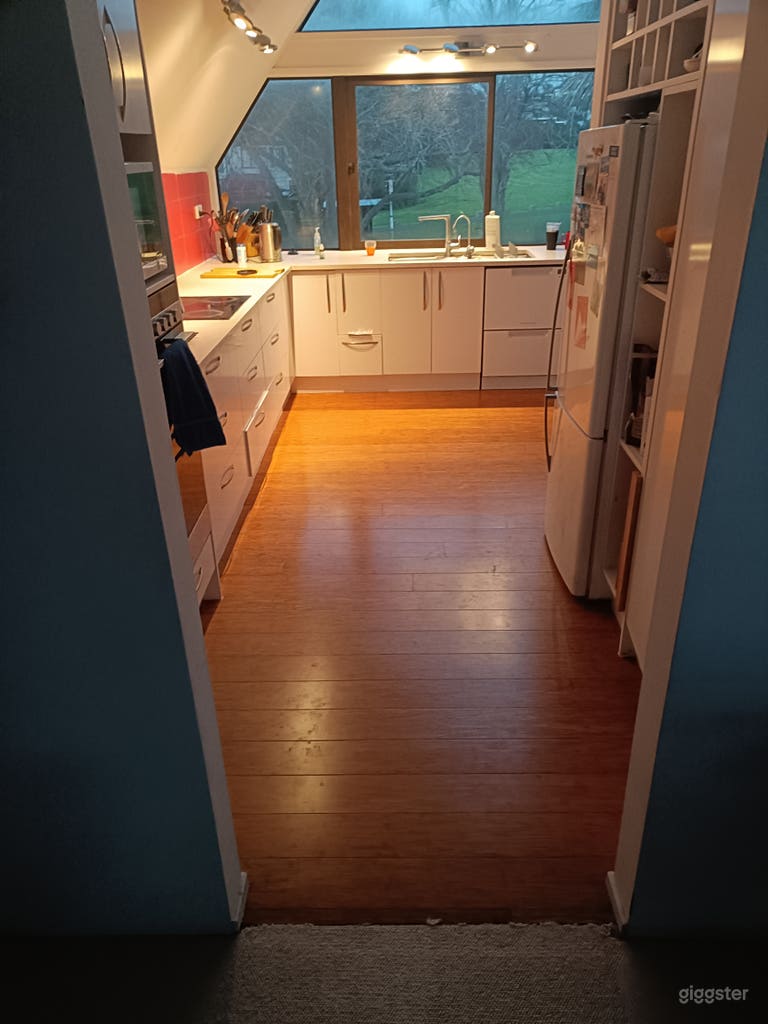  Premium Modern Bays House 