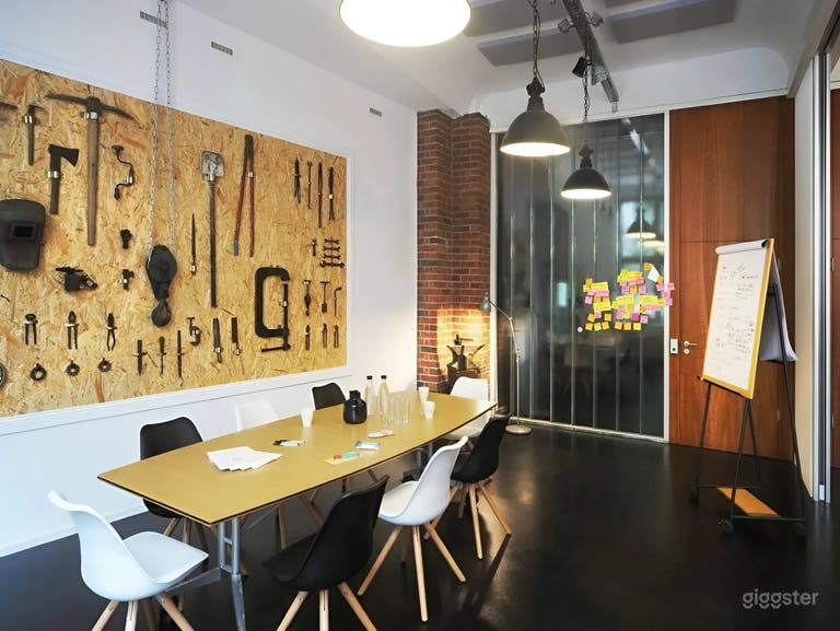  Sala de trabajo - Espacio flexible para reuniones y talleres 