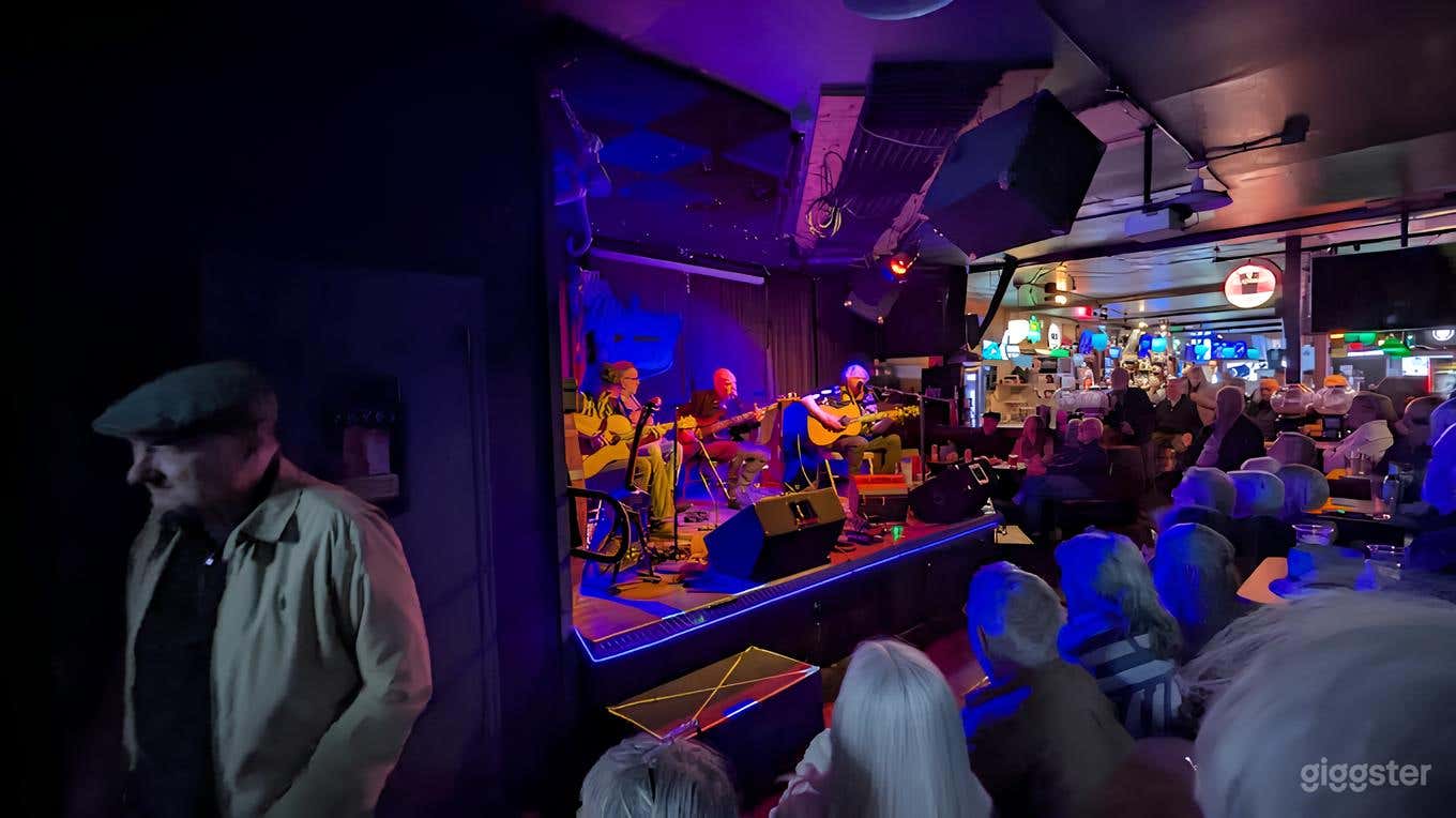 Indoor Bar Space Photo 3