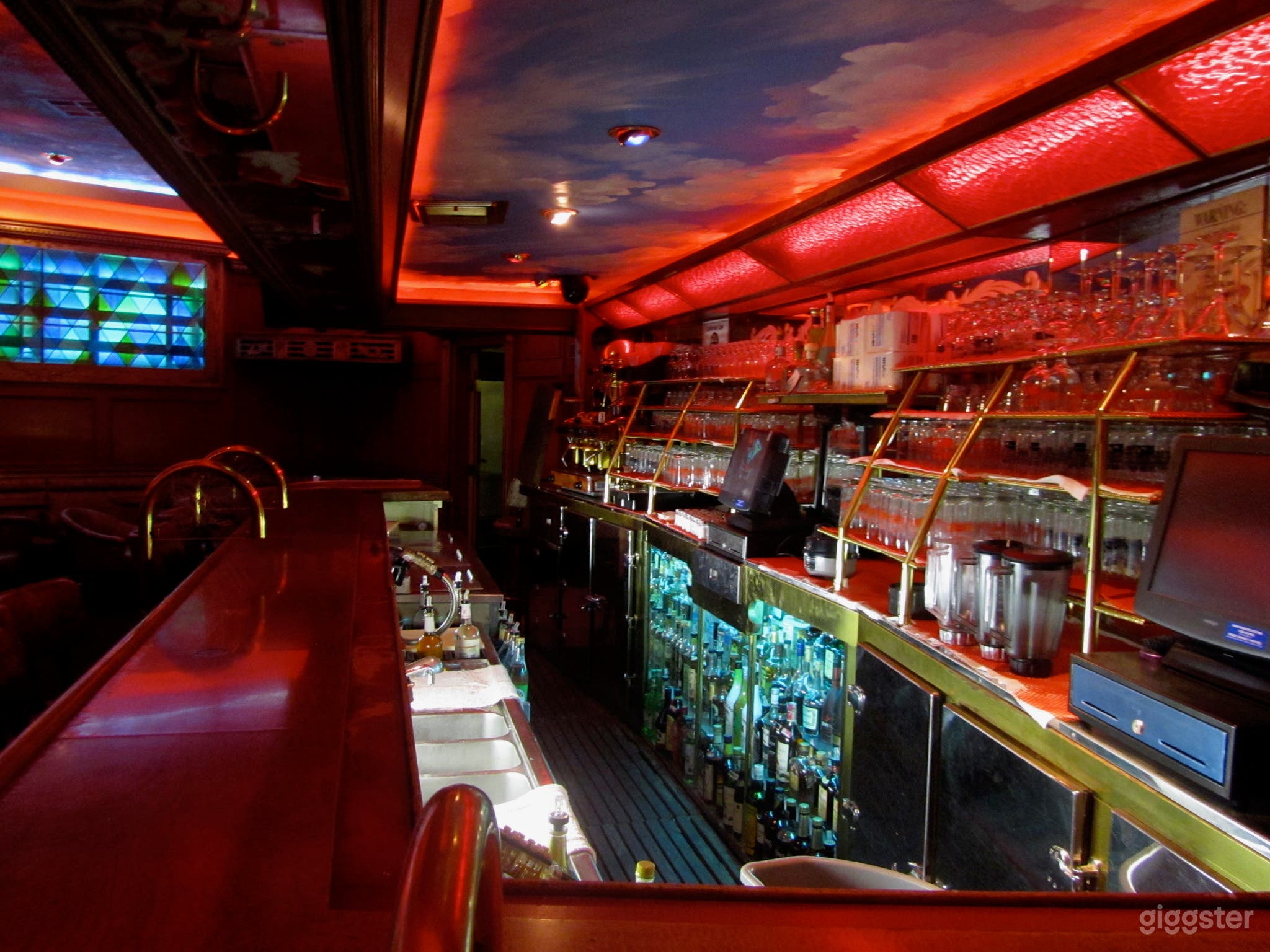 Elegant Old Hollywood 12,000sqft open space Photo 2